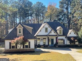 101 Christopher Rd, Sharpsburg, GA 30277