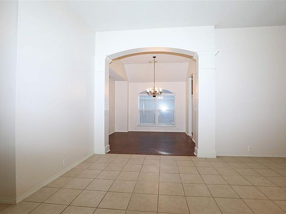 5th image of 5023 Barstow Bend Ln