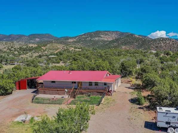 172 La Luz Canyon Rd, La Luz, NM 88337
