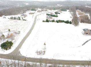 102 Hibernia Dr, Harmony, PA 16037