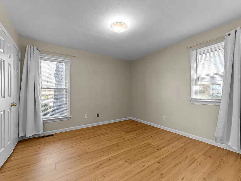 828 Jo Anne Cir — Photo 33