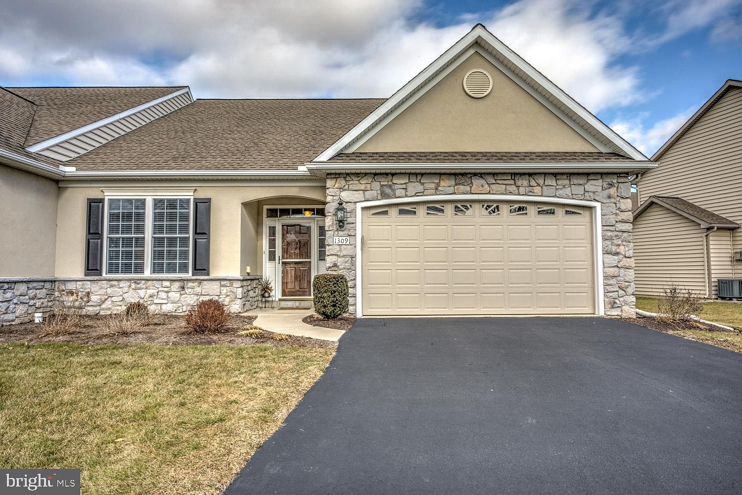 1309 Cantebury Dr, Mount Joy, PA 17552 Zillow
