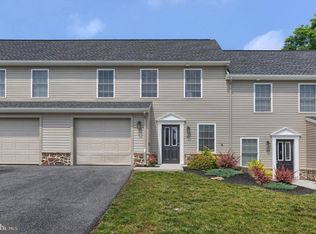 22 Spring View St, Carlisle, PA 17013