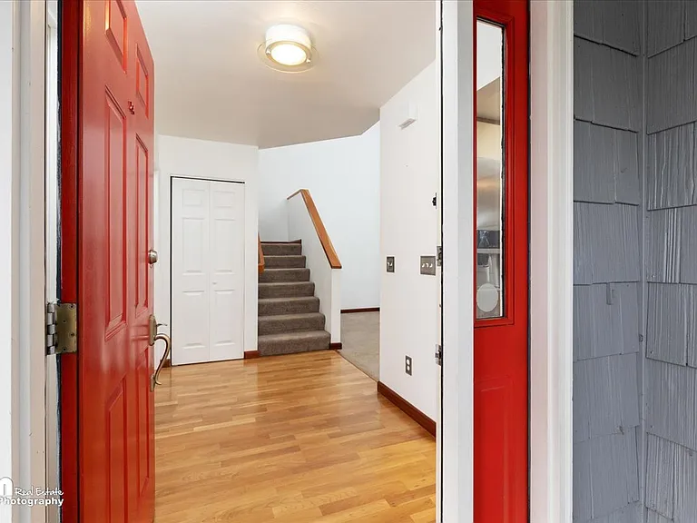 1831 Commodore Dr — Photo 25