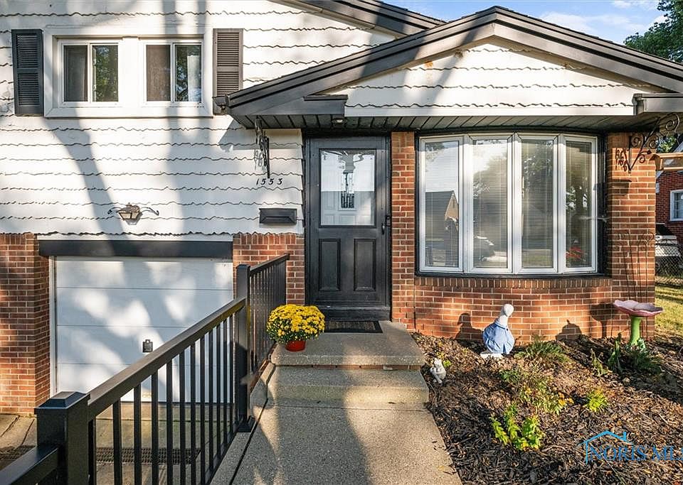 1st image of 1553 Charmaine Dr