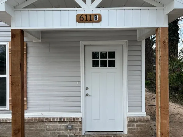 Cox-Vine Street, 611 Vine St #B, Van Buren, AR 72956