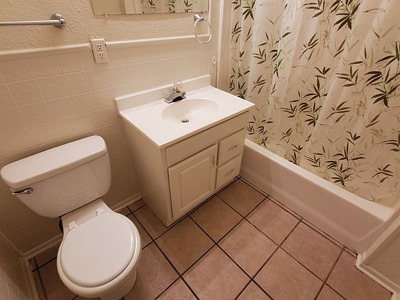 5th image of 709 S Maryland St #1
