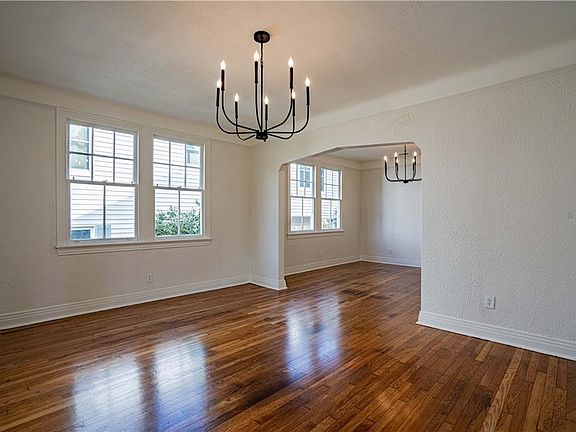 3rd image of 4109 Piedmont Dr