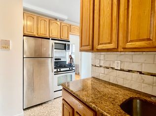 650 Manhattan Ave APT 18, Brooklyn, NY 11222