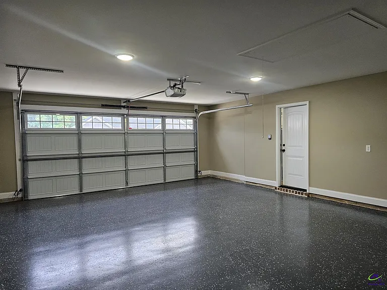107 Nash Ct — Photo 26
