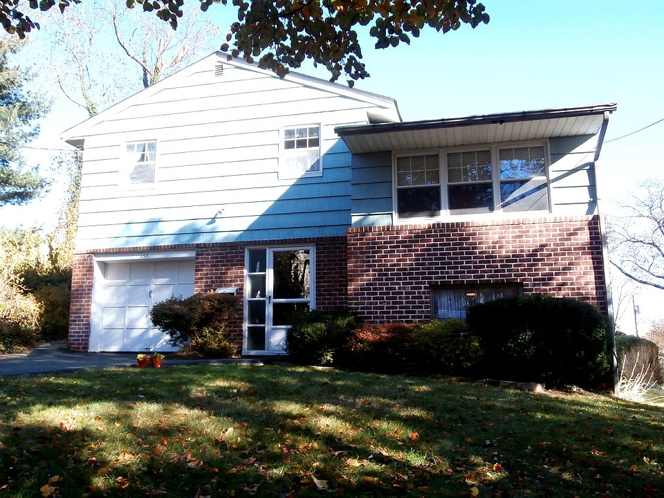 1st image of 157 Harvard Dr