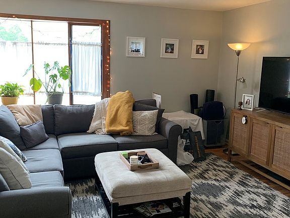 2nd image of 29 Rosewood Ter #1