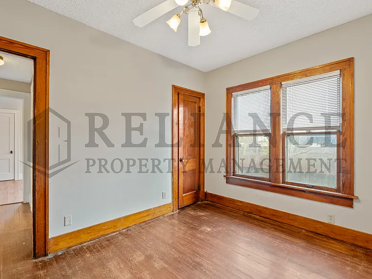 439 N Lorraine Ave — Photo 21