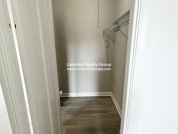 4th image of 7637 N Rogers Ave #3W