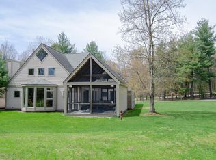 219 Arcadia Dr, Ancramdale, NY 12503