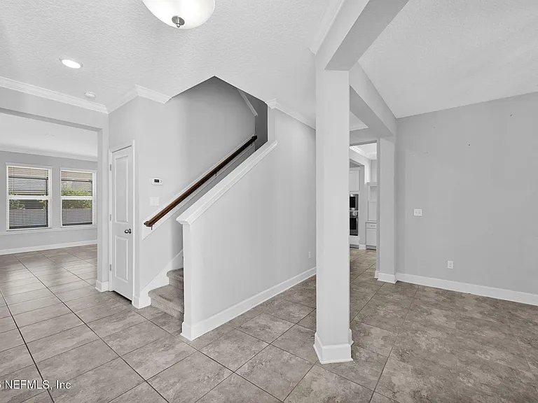 51 Foxcross Ave — Photo 38