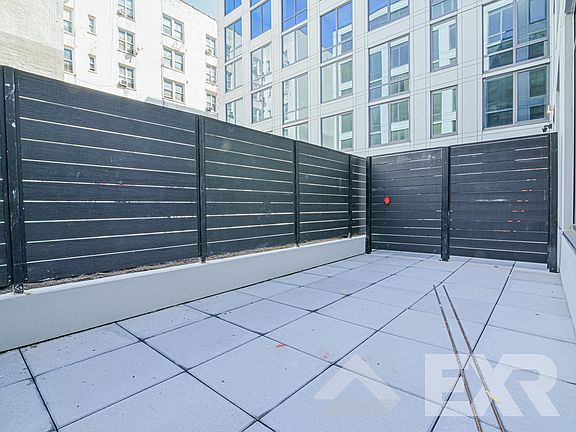 3rd image of 160 Clarkson Ave #1X