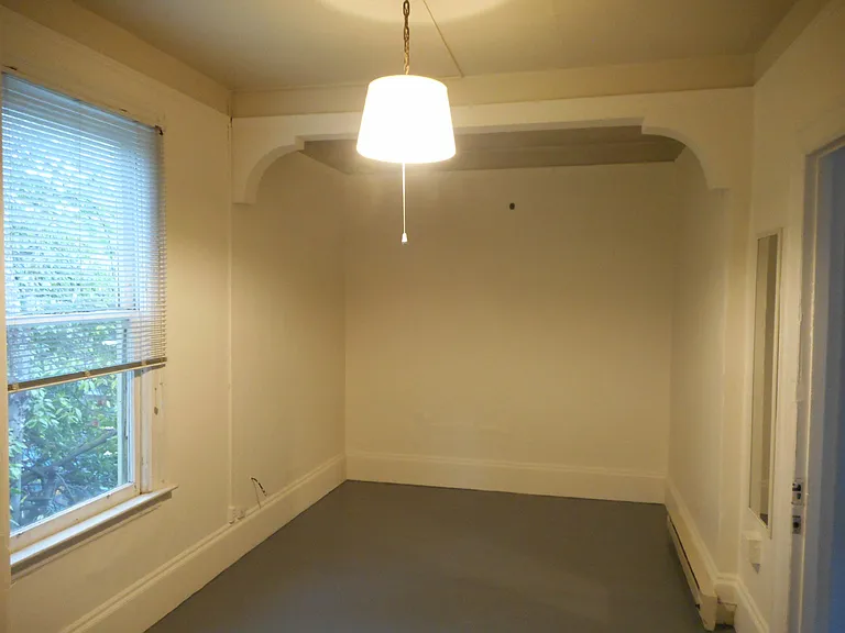 2325 NW Hoyt St — Photo 7
