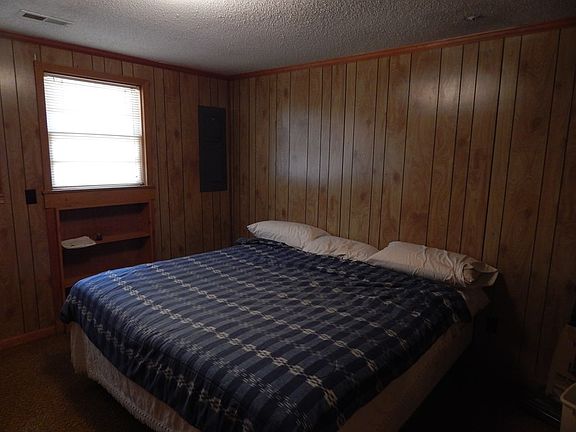 3rd image of 121 Lake Marion Ln