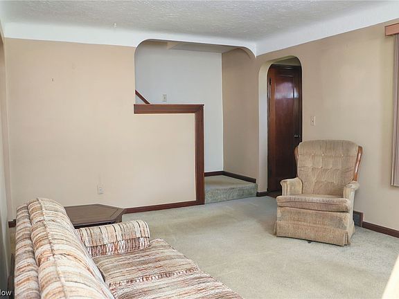 5th image of 32316 Lake Shore Blvd