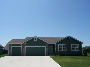 1017 Firetree Ave, Baldwin City, KS 66006