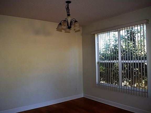 4th image of 1450 Alexander Dr