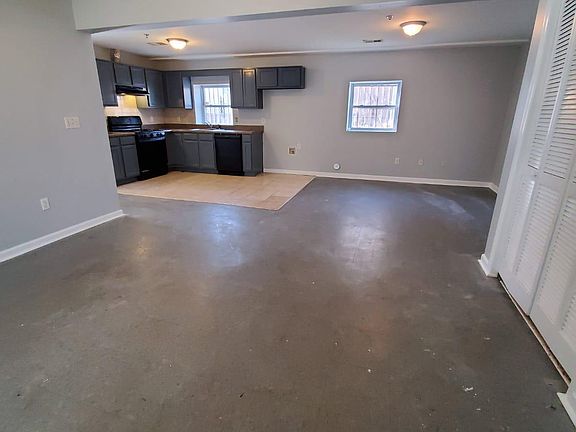 4th image of 72 Montclair Ave #A2