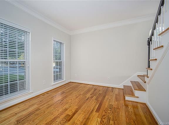 3rd image of 7282 Willow Brook Ct