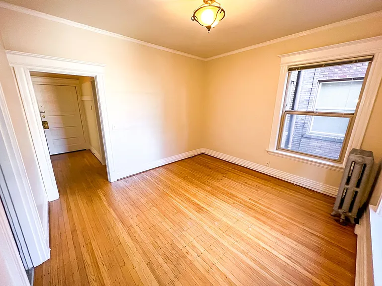 Bancroft Apartments — Photo 12