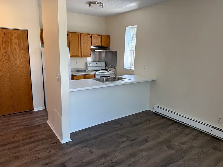 616 Selby Ave #205 — Photo 2