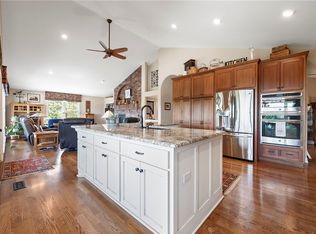 8120 Ward Ln, Rogers, AR 72756