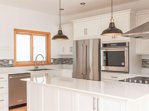 5th image of 212 Hamilton Horne Way