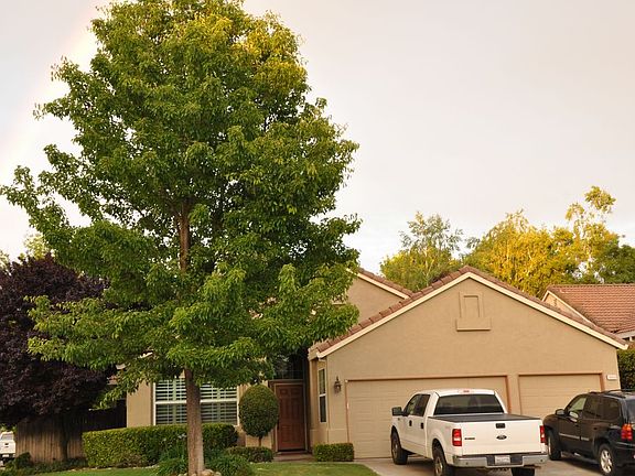 5th image of 3883 Vancouver Cir