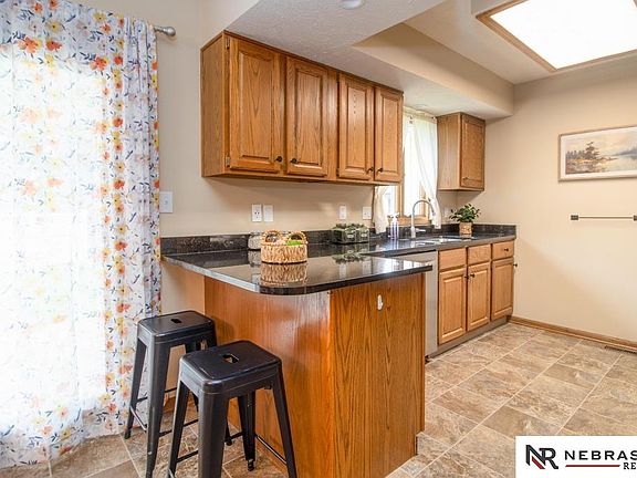 3rd image of 1042 Daybreak Cir