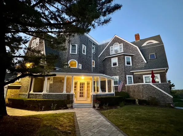 175 Beach Ave APT 3, Hull, MA 02045