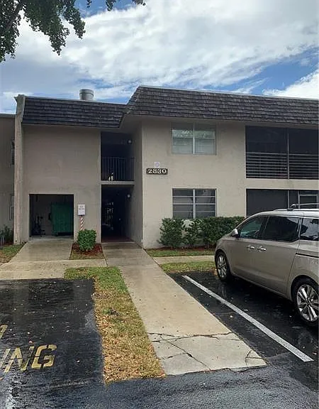2830 Riverside Dr #102-3 — Photo 1