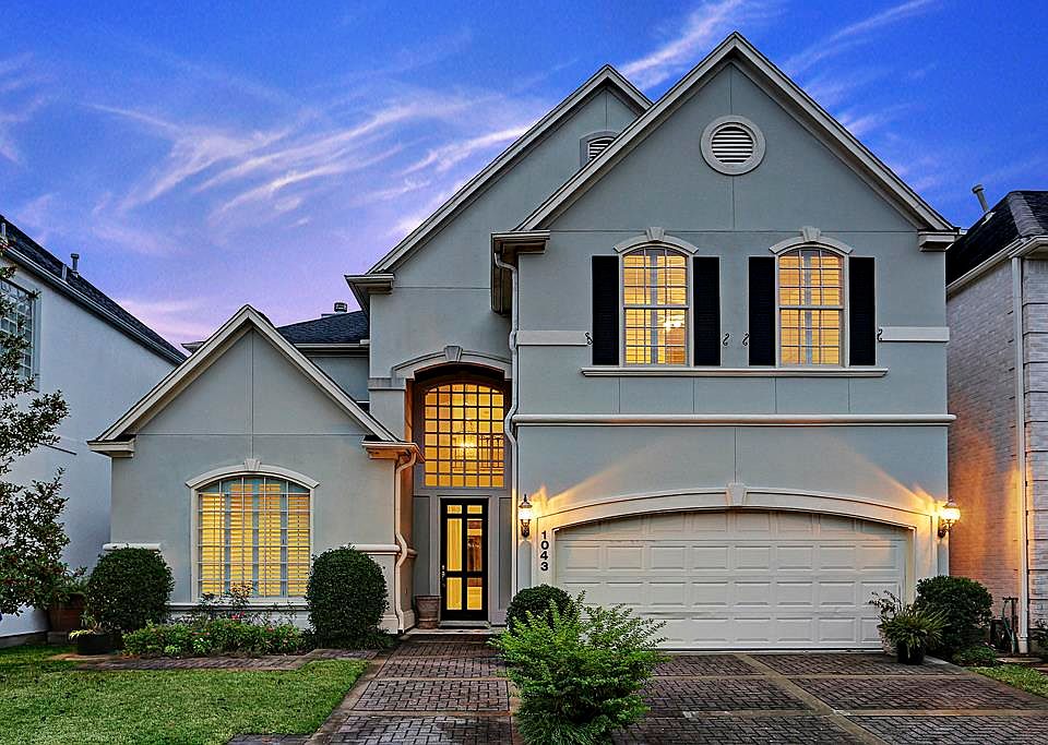 1st image of 1043 Bayou Island Dr