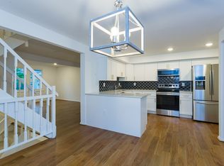 6823 Montivideo Square Ct, Falls Church, VA 22043