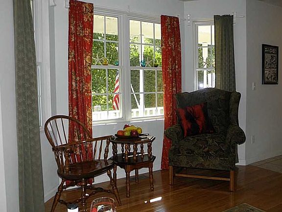 5th image of 39 Gilcrest Dr