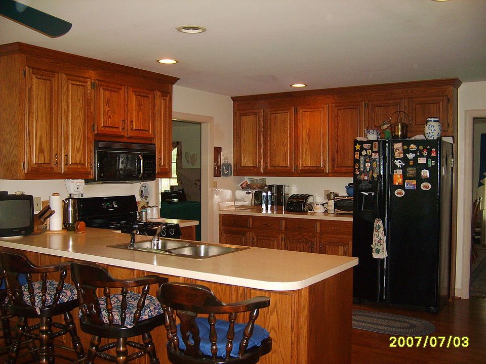 2nd image of 123 Jameswood