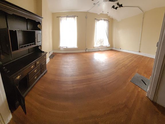 4th image of 1710 Central Ave #8