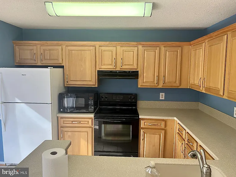 11570 Hill Meade Ln — Photo 15