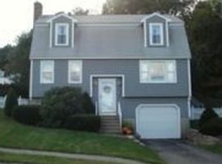 4 Sunrise Dr, Haverhill, MA 01835