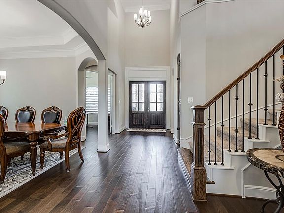 3rd image of 27211 Orono Glen Trl