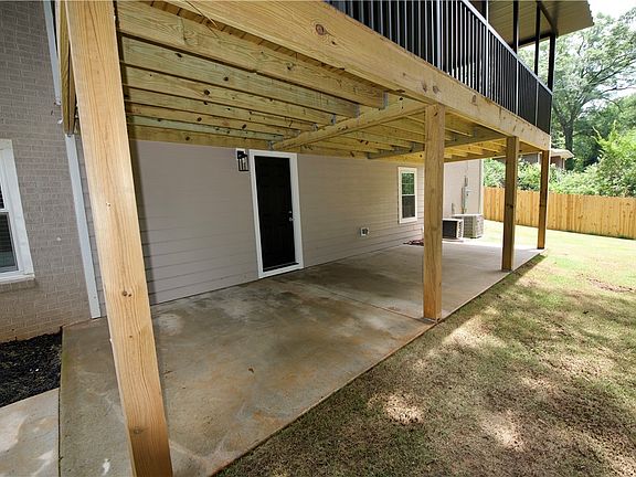 4th image of 317 Pendleton Rd