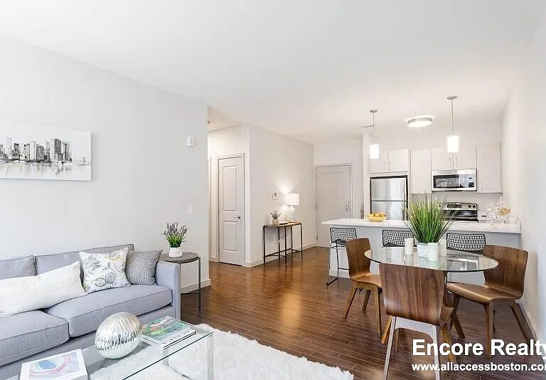 40 Marion St #207 — Photo 1