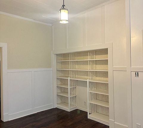 2nd image of 807 Warren Ave #B