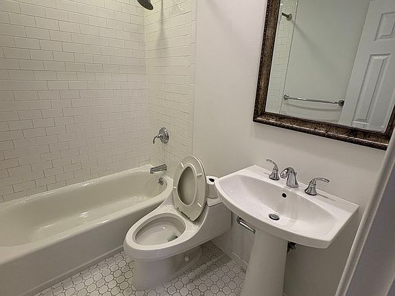 5th image of 404 7th Ave APT 1B