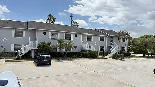 1801 Indian River Blvd #C7 Photo 1