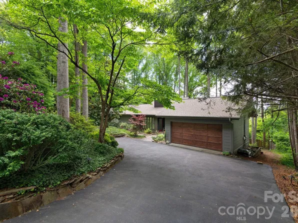 107 Buffalo Trl, Asheville, NC 28805